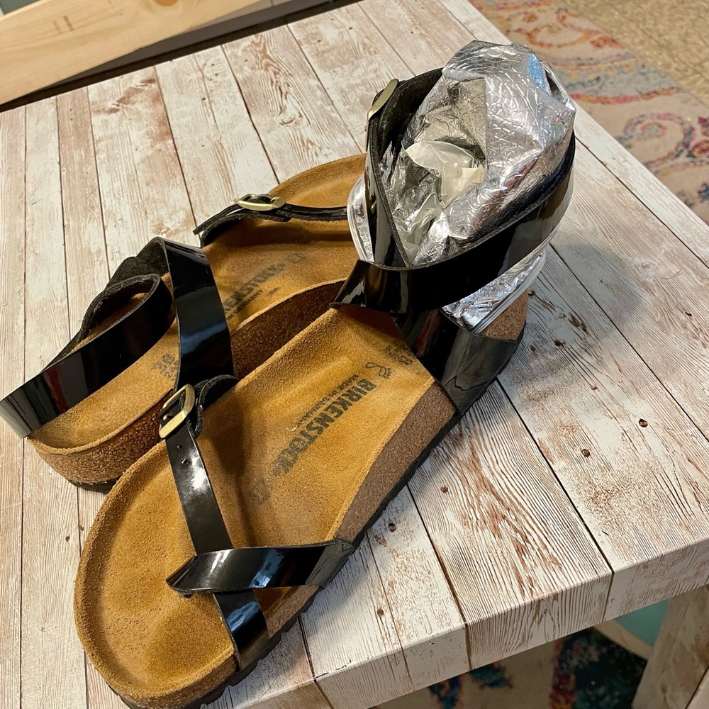 Birkenstock sandals size 38. Fits 7 1/2 or 8 size